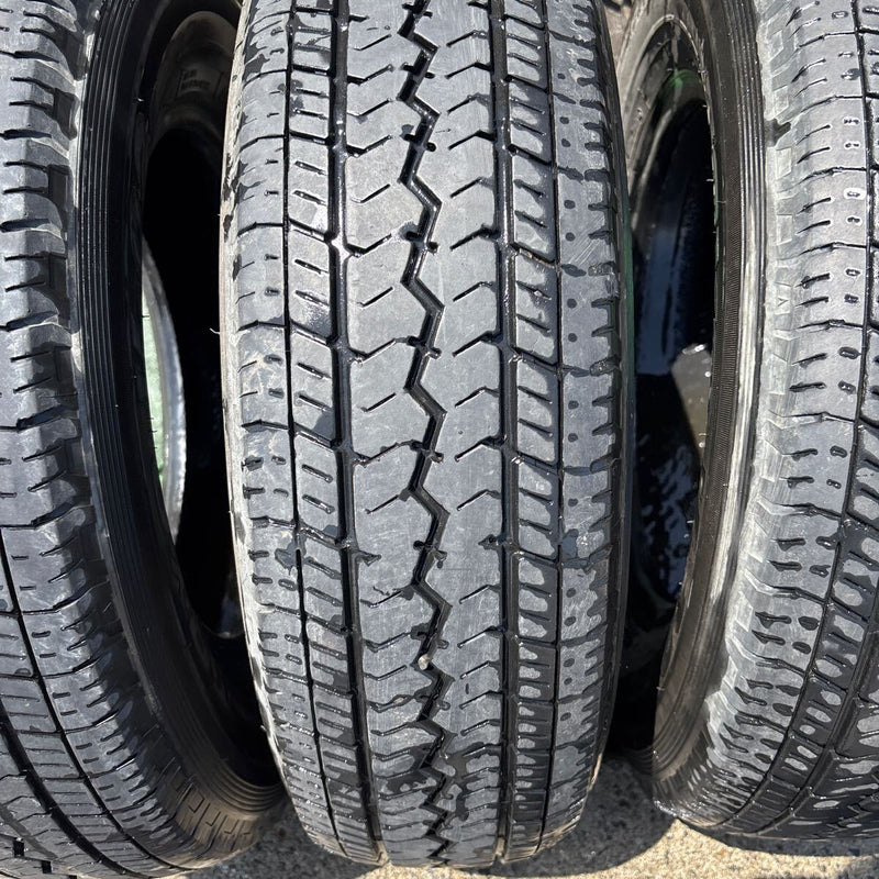 195/80R15. LT TOYO. V-02. 2021年製 2本+1本セット:18000円