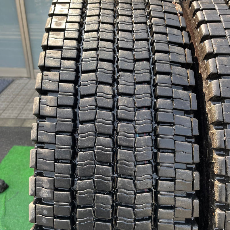11R22.5 16PR DUNLOP, SP001 激安美品　2023年製 4本セット：56,000円