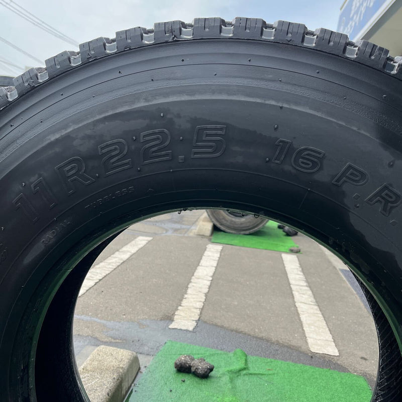 11R22.5 16PR 再生中古スタッドレス　M920 激安美品　1本セット：14,000円