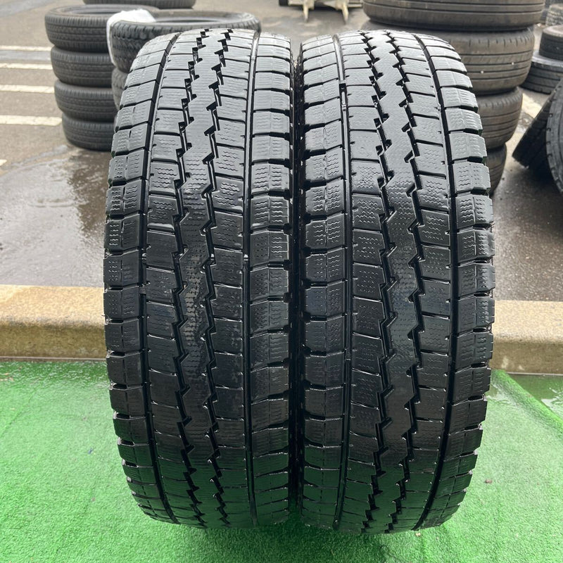 215/70R17.5 118/116L, DUNLOP, LT03 激安美品　2本セット：10,000円