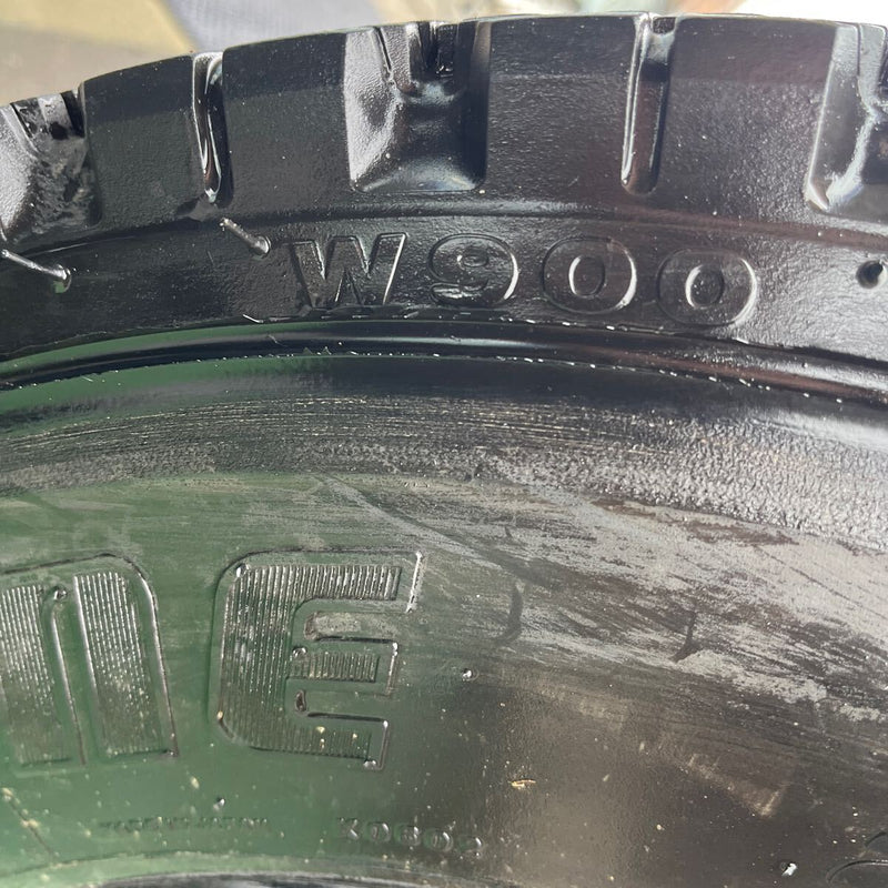 225/80R17.5 再生中古スタッドレス　 W900 激安美品　2本セット：12,000円