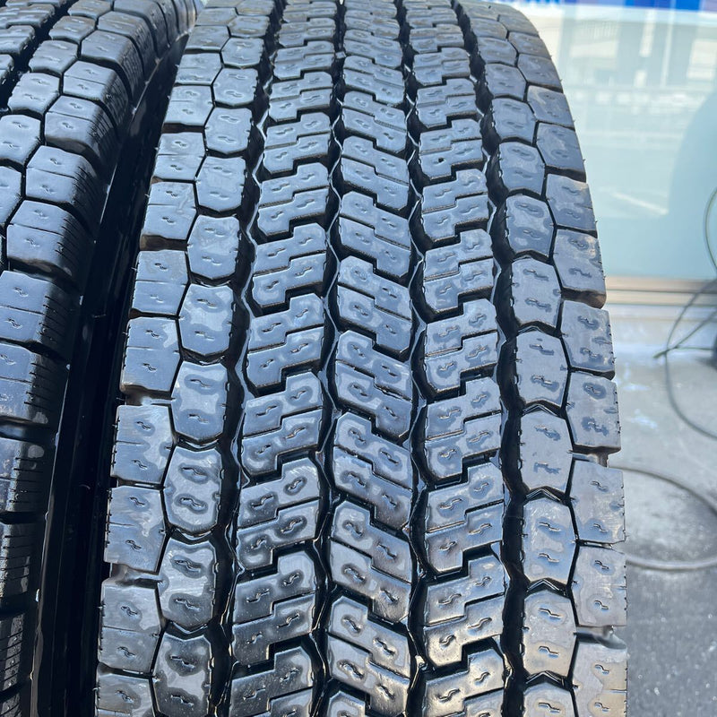 11R22.5 16PR YOKOHAMA, 902ZE 激安美品　　2023年製 8本セット：176,000円