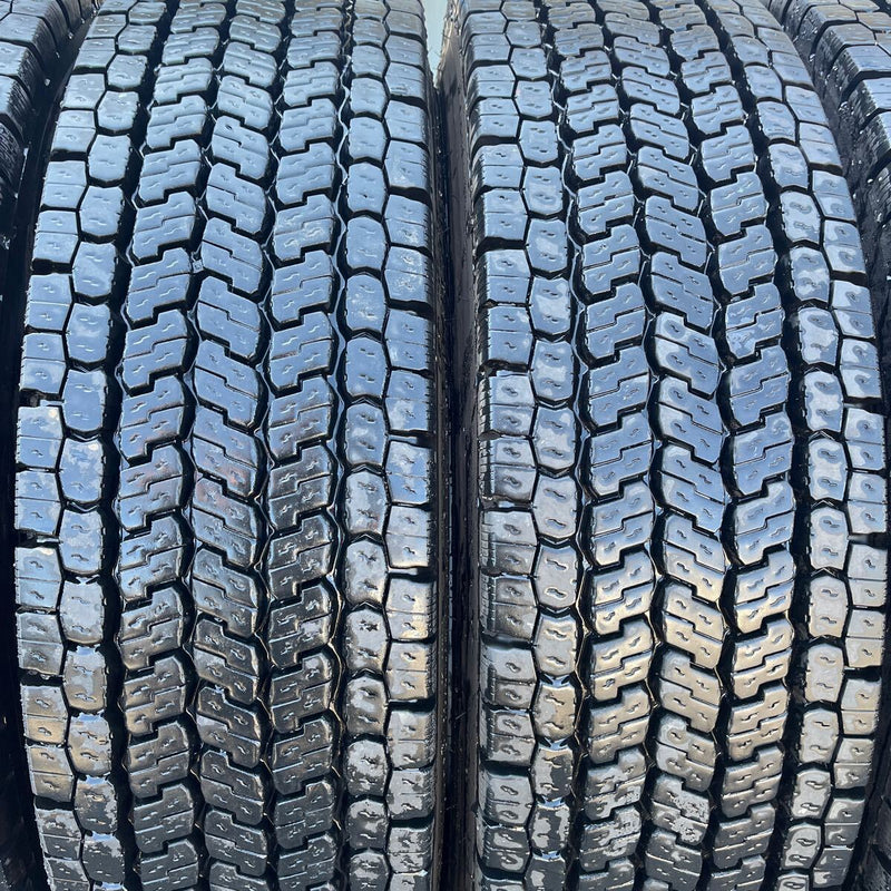 11R22.5 16PR YOKOHAMA, 902ZE 激安美品　　2023年製 8本セット：176,000円