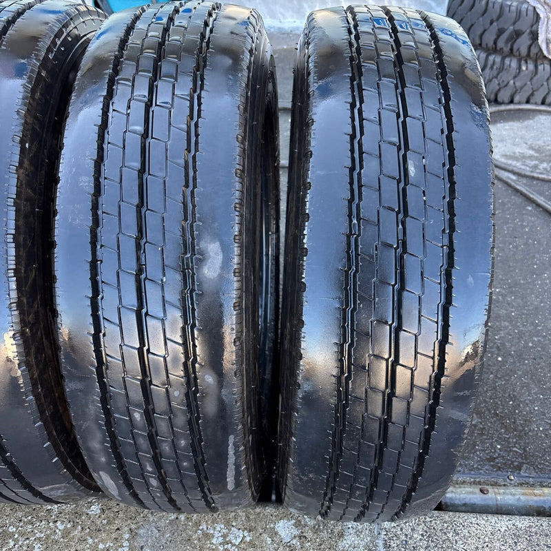205/70R16 TOYO M134 2024年製　中古夏タイヤ　激安美品　4本セット:26000円