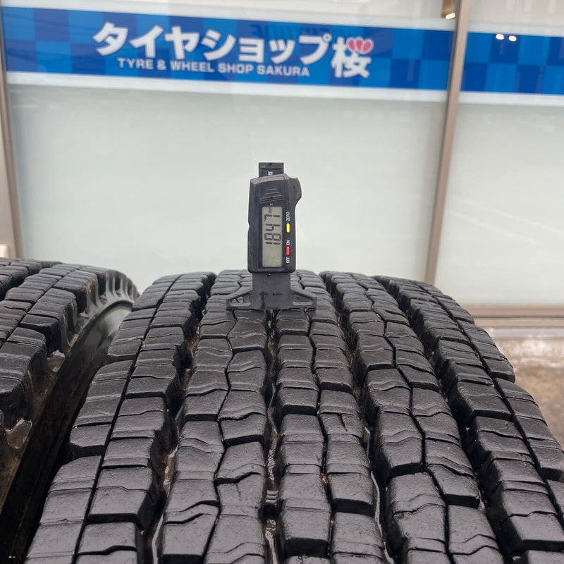 11R22.5 ,ダンロップ　地山　激安美品　10本セット：220000円