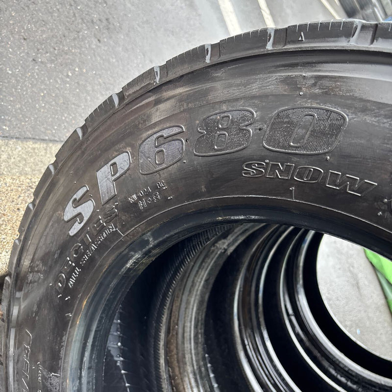 245/70R19.5. DUNLOP SP680. 2019年　4本セット：48000円