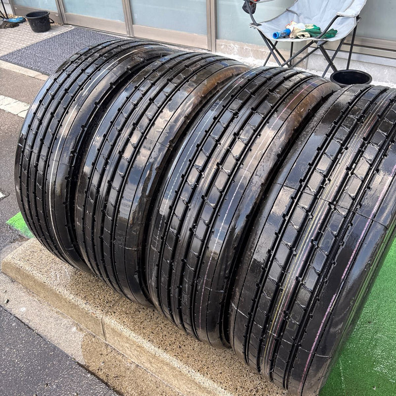 245/70R19.5, BRIDGESTONE. R173. 激安美品　　　2024年. 4本セット：53000円