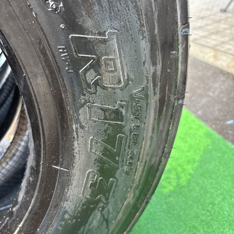 245/70R19.5, BRIDGESTONE. R173. 激安美品　　　2024年. 4本セット：53000円