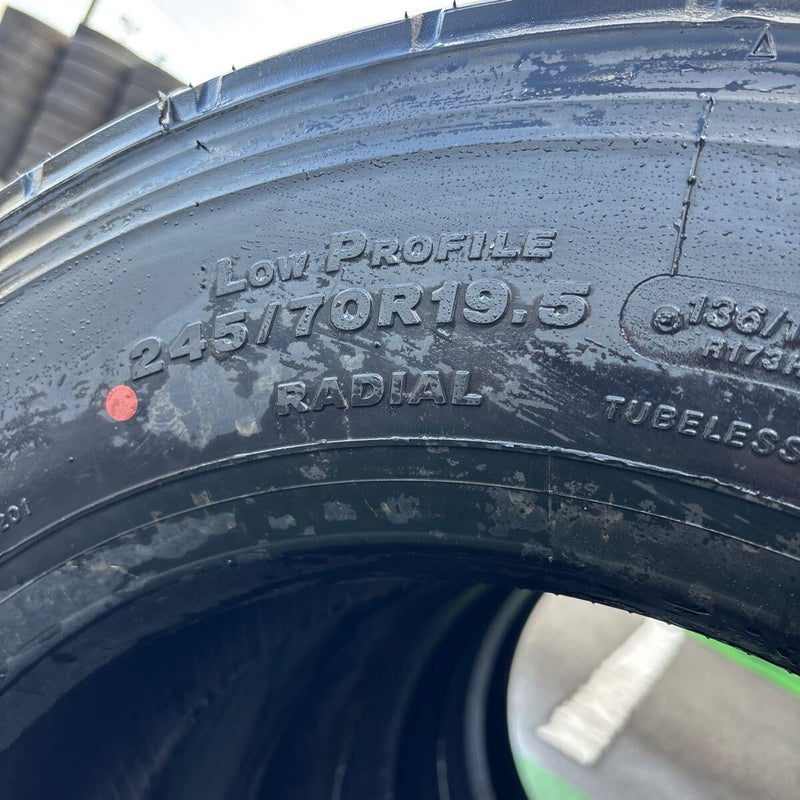 245/70R19.5, BRIDGESTONE. R173. 激安美品2024年　4本セット：53000円