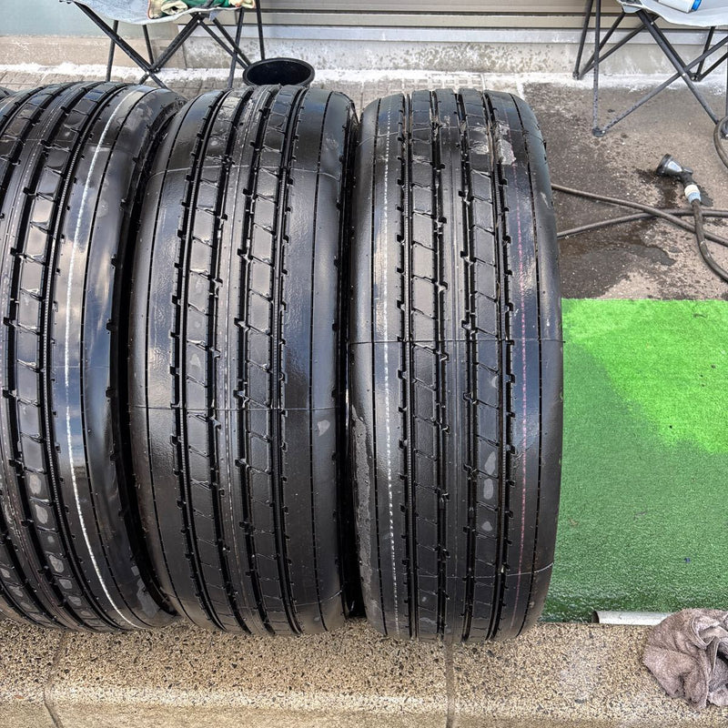 245/70R19.5, BRIDGESTONE. R173. 激安美品2024年　4本セット：53000円