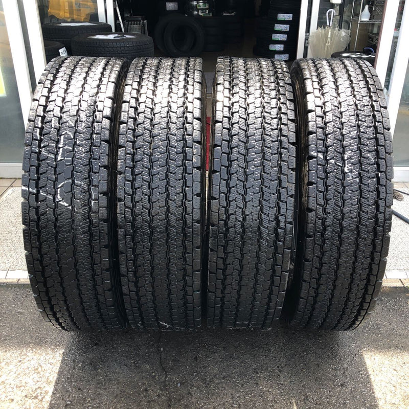11R22.5 ヨコハマ 905w 中古冬タイヤ4本セット 56000円