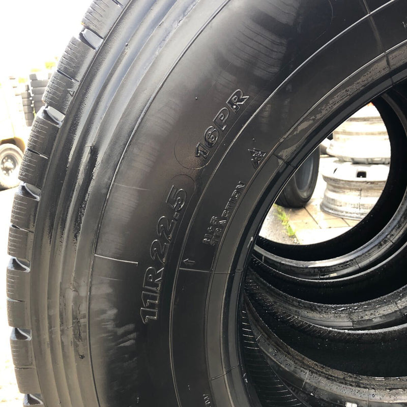 11R22.5 ヨコハマ 905w 中古冬タイヤ4本セット 56000円