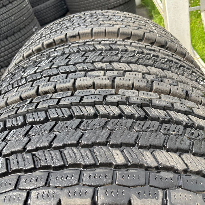 11R22.5 ヨコハマ 905W 904W 中古冬タイヤ 10本セット:140000円
