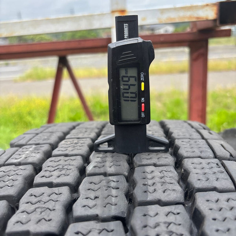 11R22.5 ブリヂストン W910 再生冬タイヤ 8本セット:104000円