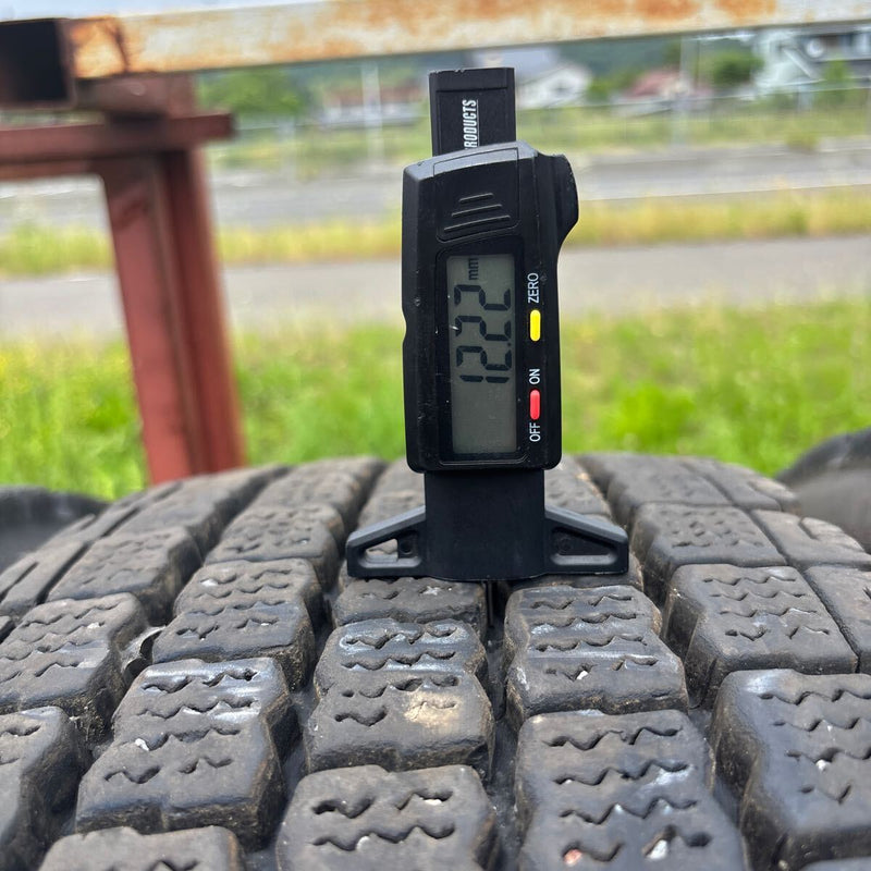 11R22.5 ブリヂストン W910 再生冬タイヤ 8本セット:104000円