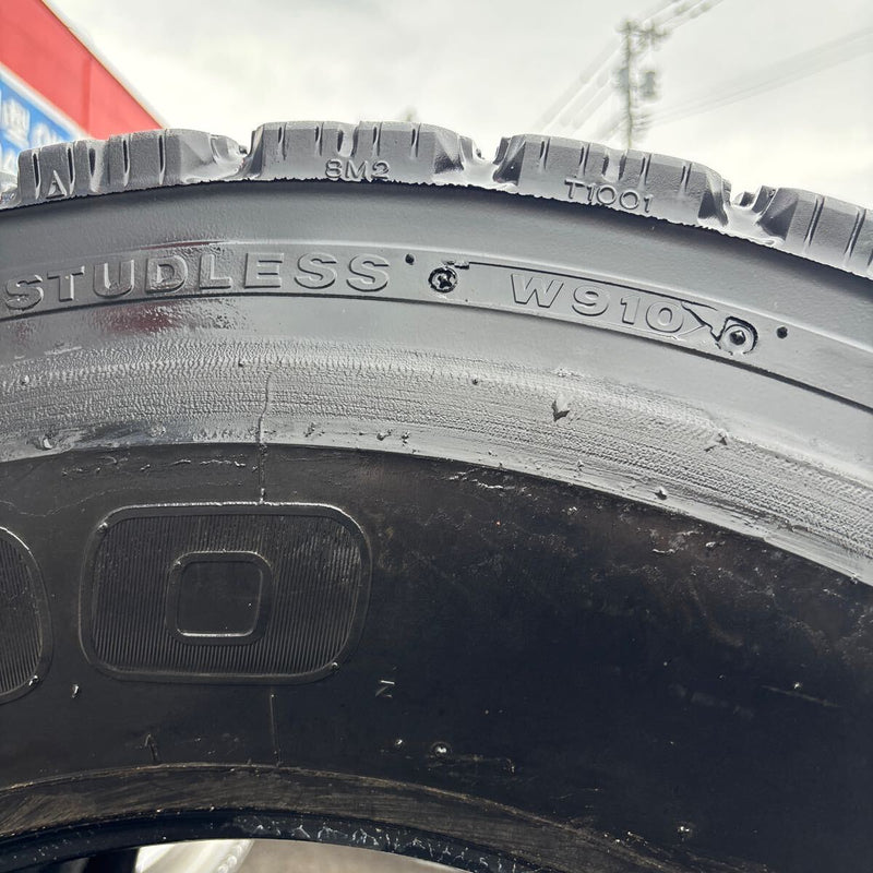 11R22.5 ブリヂストン W910 再生冬タイヤ 2本セット:25500円