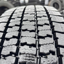 215/70R17.5 TOYO M935 深溝 冬タイヤ2本:14000円