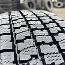 215/70R17.5 TOYO M935 深溝 冬タイヤ2本:14000円