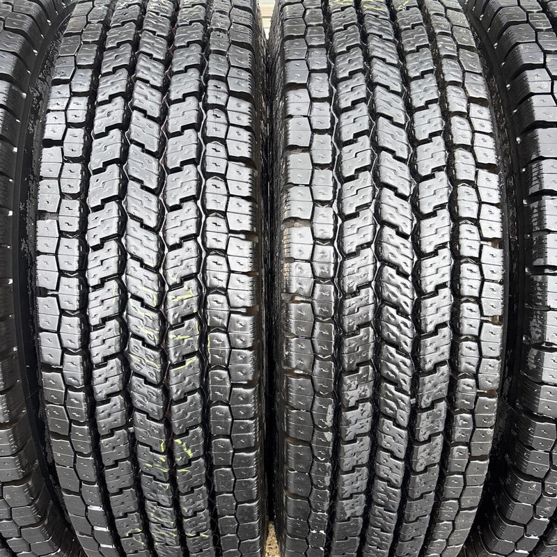 11R22.5 16PR 中古再生スタッドレス　902ZE 2019年　激安美品　　6本セット：99000円