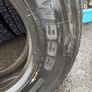 11R22.5 W999 W900 ブリヂストン 地山トラック用冬タイヤ 4本:55000円(名)