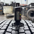 11R22.5 ブリヂストン W900 再生冬タイヤ 2本セット:27000円(名)