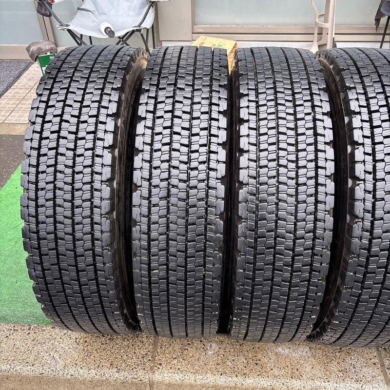 225/80R17.5 BRIDGESTONE W900 中古スタッドレス　4本＋1本セット:41500円