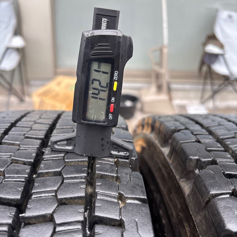 225/80R17.5 BRIDGESTONE W900 中古スタッドレス　4本＋1本セット:41500円