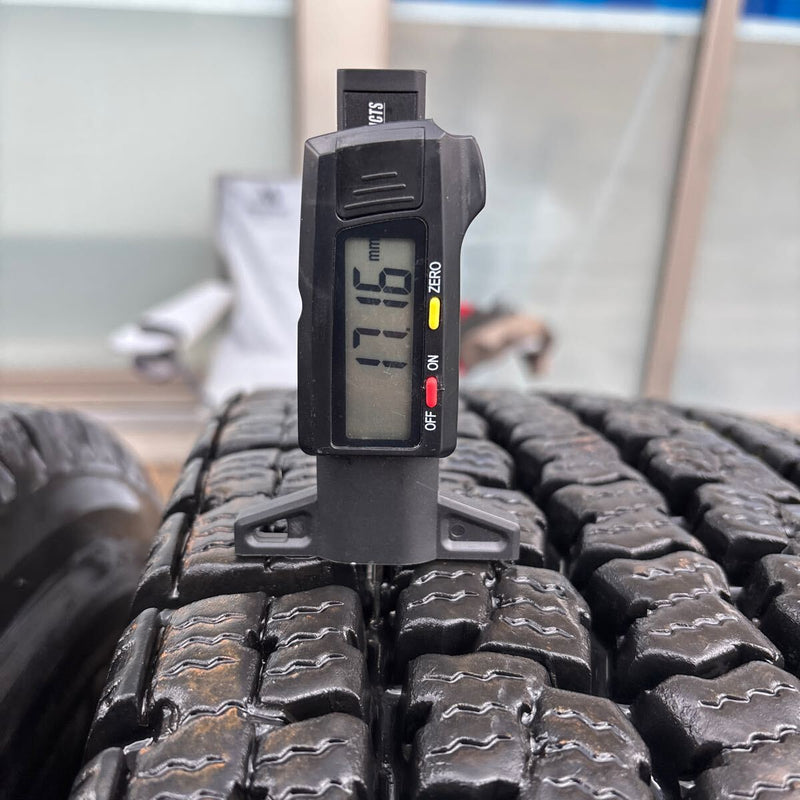 11R22.5 M919 再生中古スタッドレス　4本セット:60000円