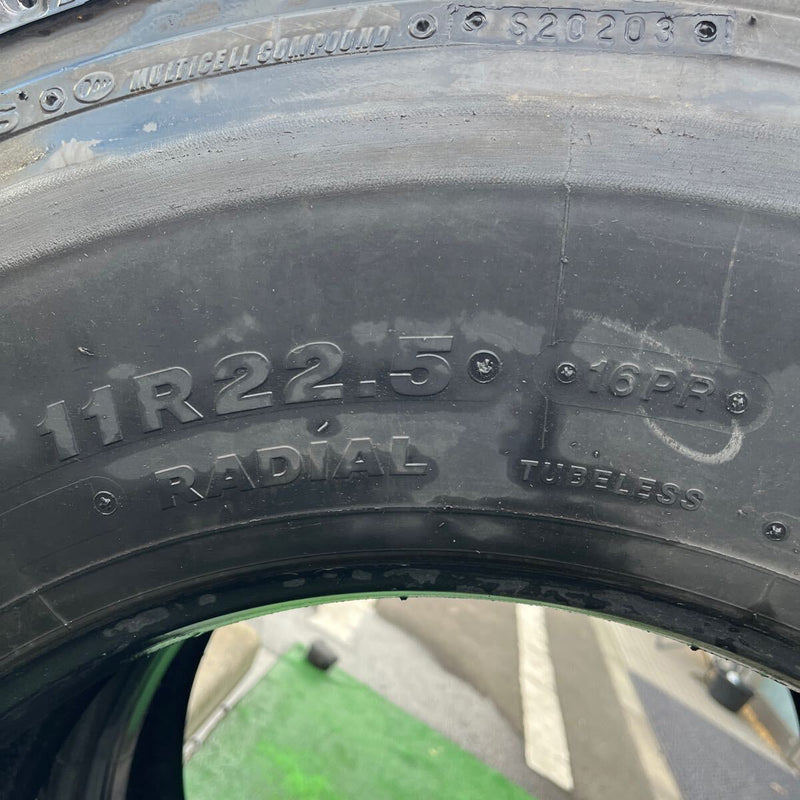 11R22.5 16PR 再生中古スタッドレス　 W900激安美品　　2本セット：32,000円