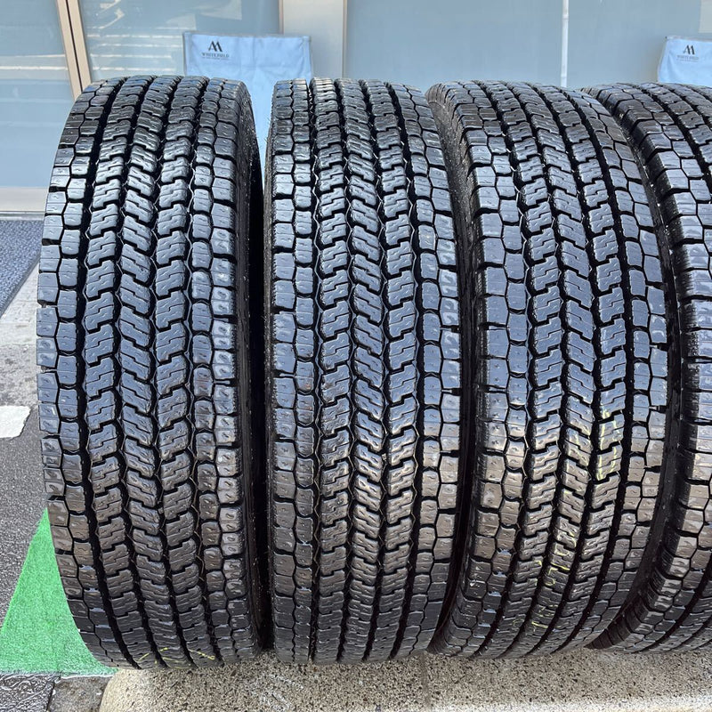 11R22.5 16PR YOKOHAMA 902ZE 中古地山スタッドレス　10本セット:210000円