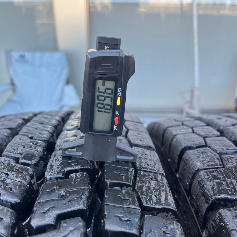 11R22.5 16PR YOKOHAMA 902ZE 中古スタッドレス　地山　10本セット:215000円