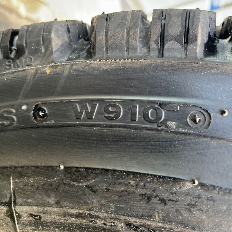11R22.5 再生中古スタッドレス　W910 激安美品９分山 6本＋1本セット：124,000円