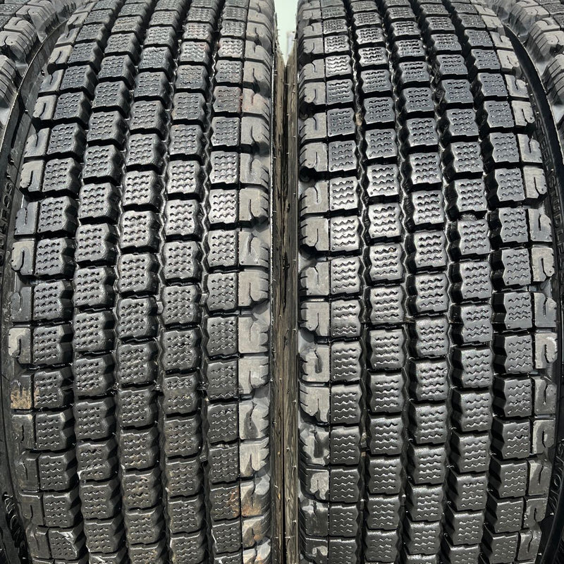 11R22.5 再生中古スタッドレス　W910 激安美品９分山 6本＋1本セット：124,000円