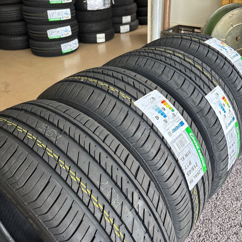 215/45R17 GRENLANDER L-ZEAL56 新品夏タイヤ4本セット35200円