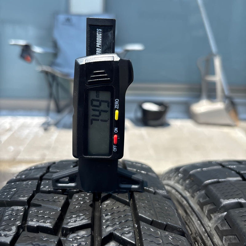 155/65R13 DUNLOP WM02 中古スタッドレス　4本セット:12000円