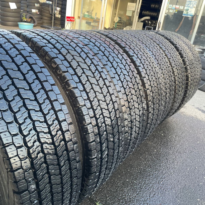 275/80R22.5 ヨコハマ　2023年 激安美品　スタッドレス 8本セット:175000円