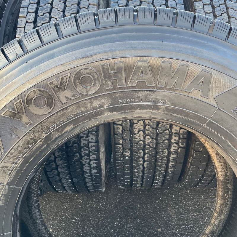 275/80R22.5 ヨコハマ　2023年 激安美品　スタッドレス 8本セット:175000円