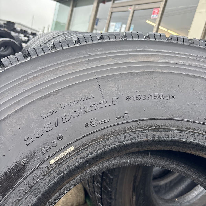 295/80R22.5 地山中古　ブリヂストン　2023年　激安美品　　8本セット：184000円