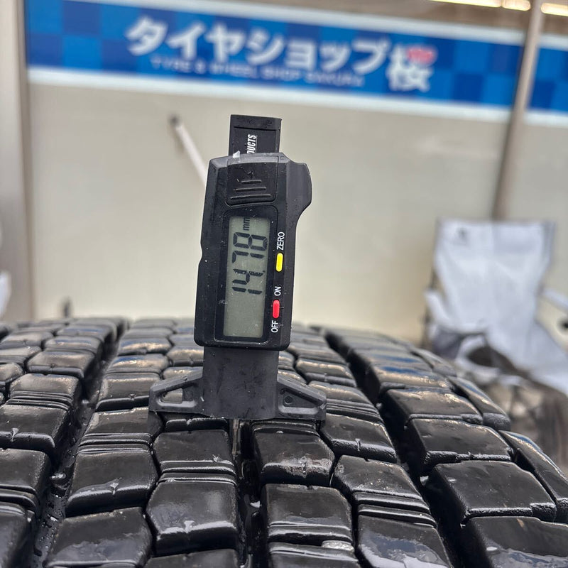 295/80R22.5 地山中古　ブリヂストン　2023年　激安美品　　4本セット：86000円