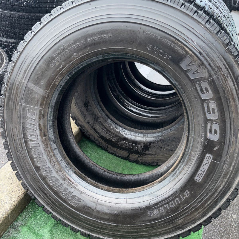 295/80R22.5 地山中古　ブリヂストン　2023年　激安美品　　4本セット：86000円