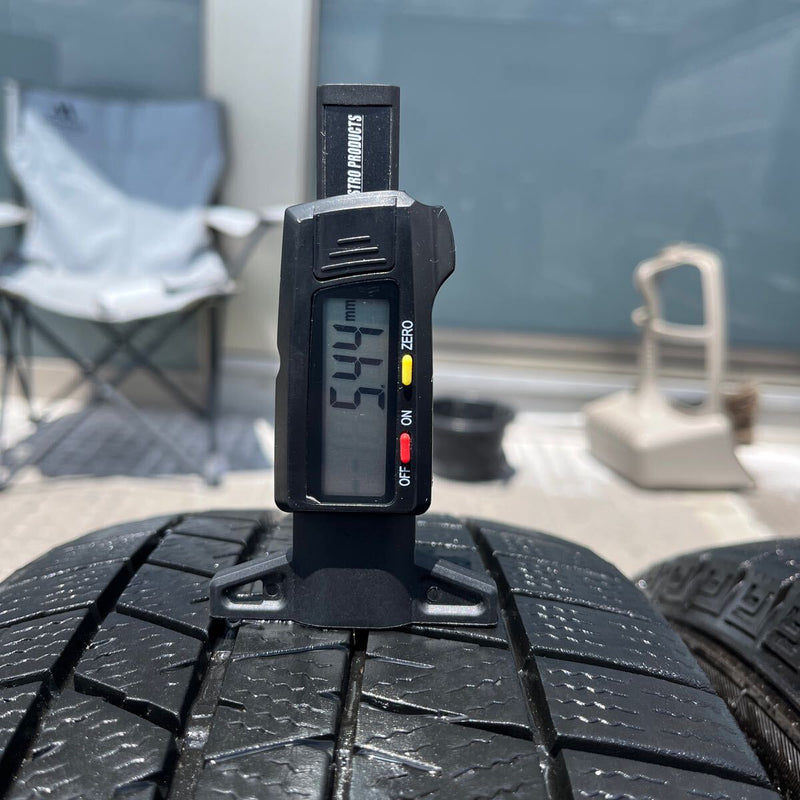 195/65R15 DUNLOP WM03 中古スタッドレス　4本セット:20000円