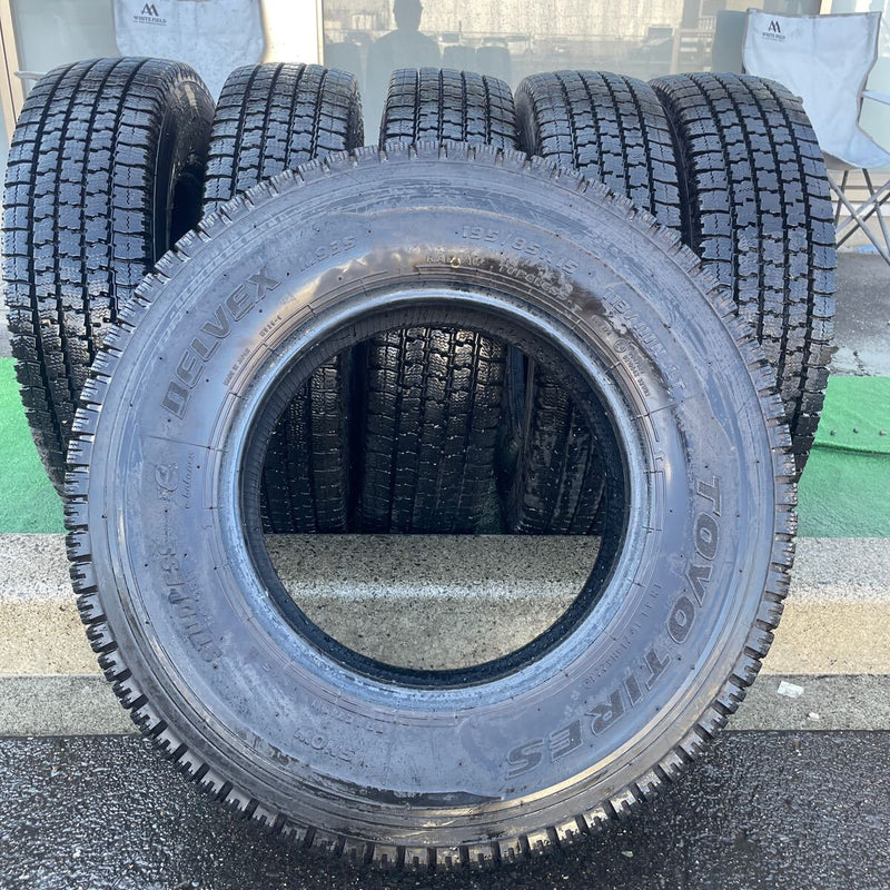 195/85R15 地山中古　東洋　2023年　激安美品　　6本セット：29500円