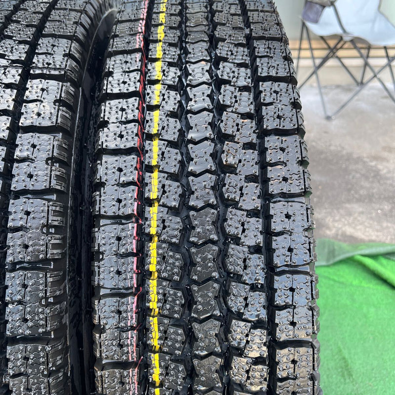 225/80R17.5 再生スタッドレスほぼ新品　M919 4本セット:42,000円