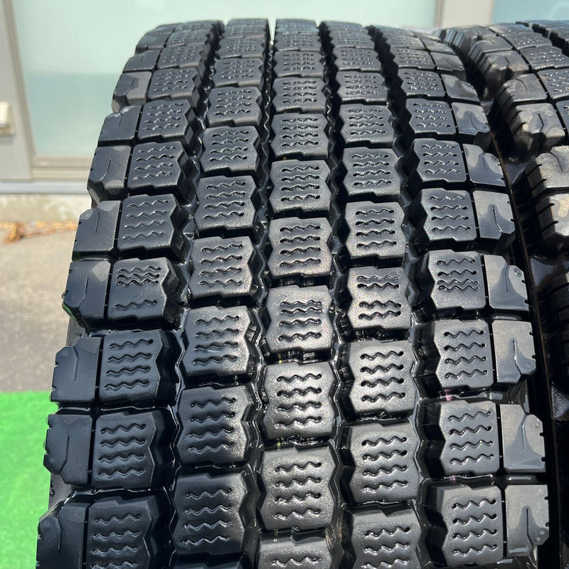 245/70R19.5 BRIDGESTONE, W910 激安美品　4本セット:58,000円