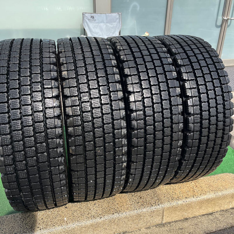 245/70R19.5 BRIDGESTONE, W910 激安美品　4本セット:58,000円