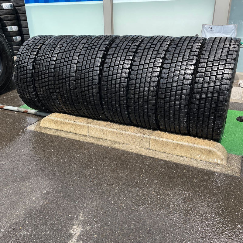 245/70R19.5 BRIDGESTONE, W910 激安美品　 8本セット:118,000円