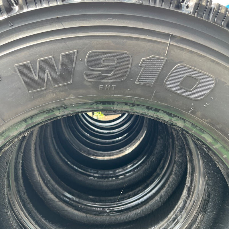 245/70R19.5 BRIDGESTONE, W910 激安美品　 8本セット:118,000円
