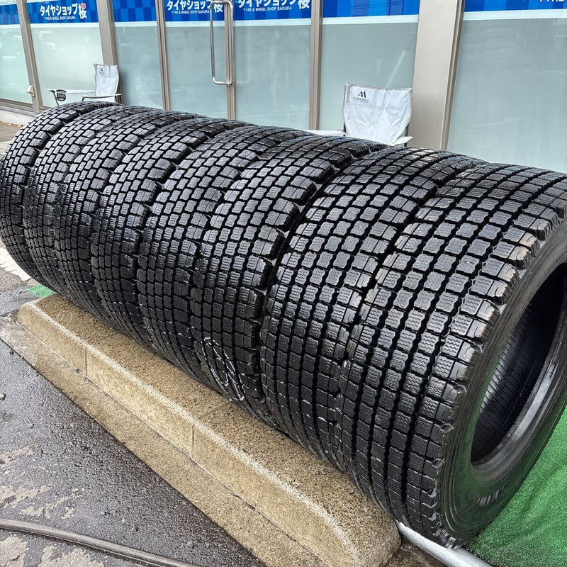 245/70R19.5 BRIDGESTONE. W910. 激安美品　　8本セット:119000円