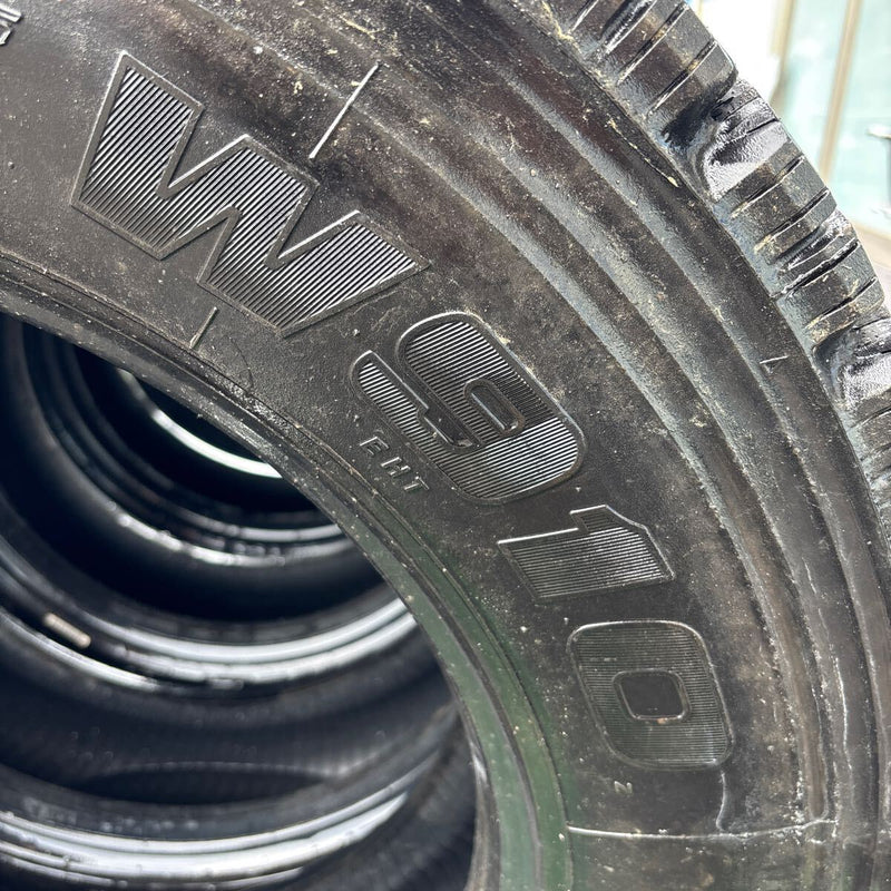 245/70R19.5 BRIDGESTONE. W910. 激安美品　　8本セット:119000円
