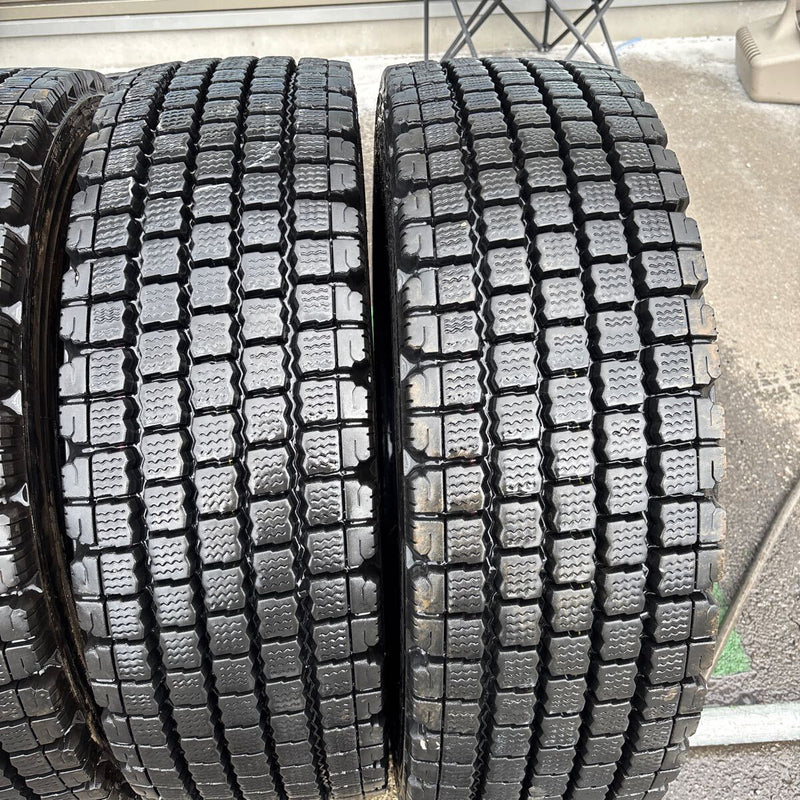 245/70R19.5 BRIDGESTONE. W910. 激安美品　　8本セット:119000円